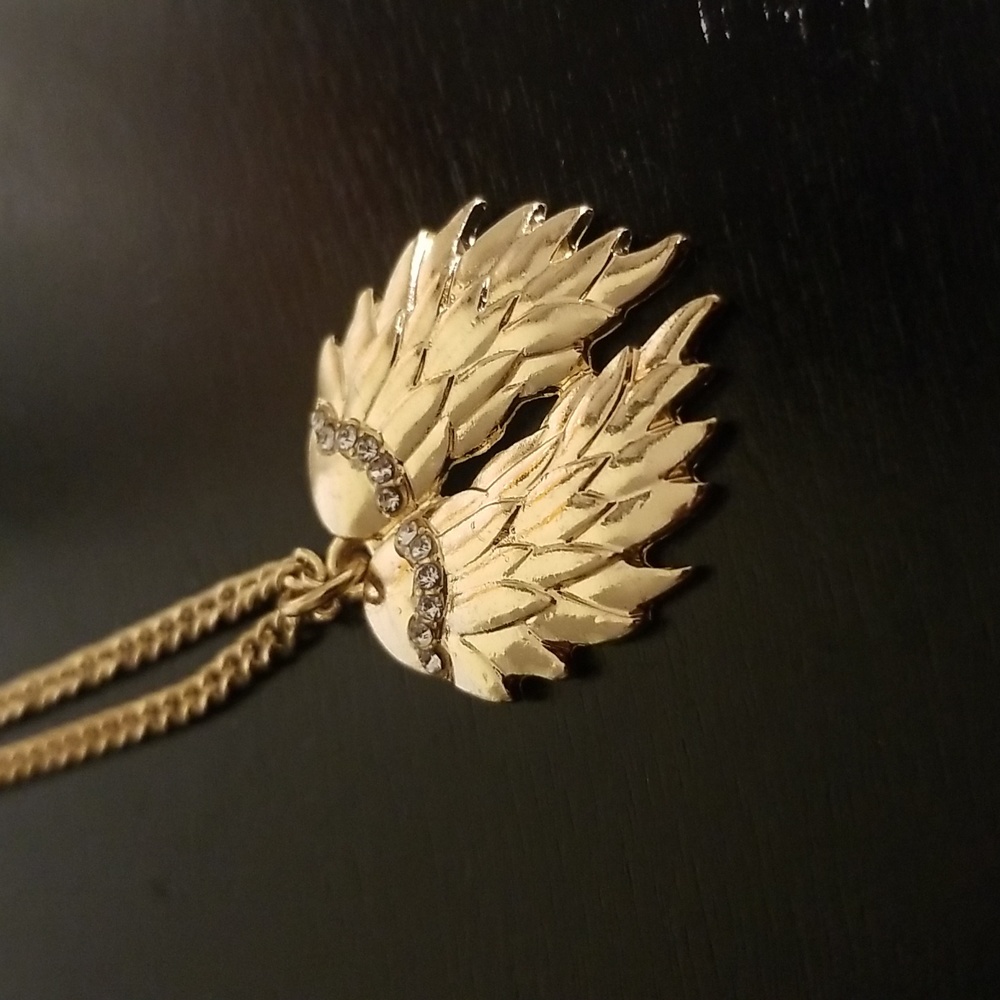 Victorias Secret Angel Wing necklace